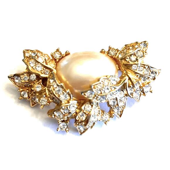 VTG Richelieu BROOCH Gold Rhinestone & Faux Pearl Large 2" Pin Cabochon Signed - Picture 2 of 4